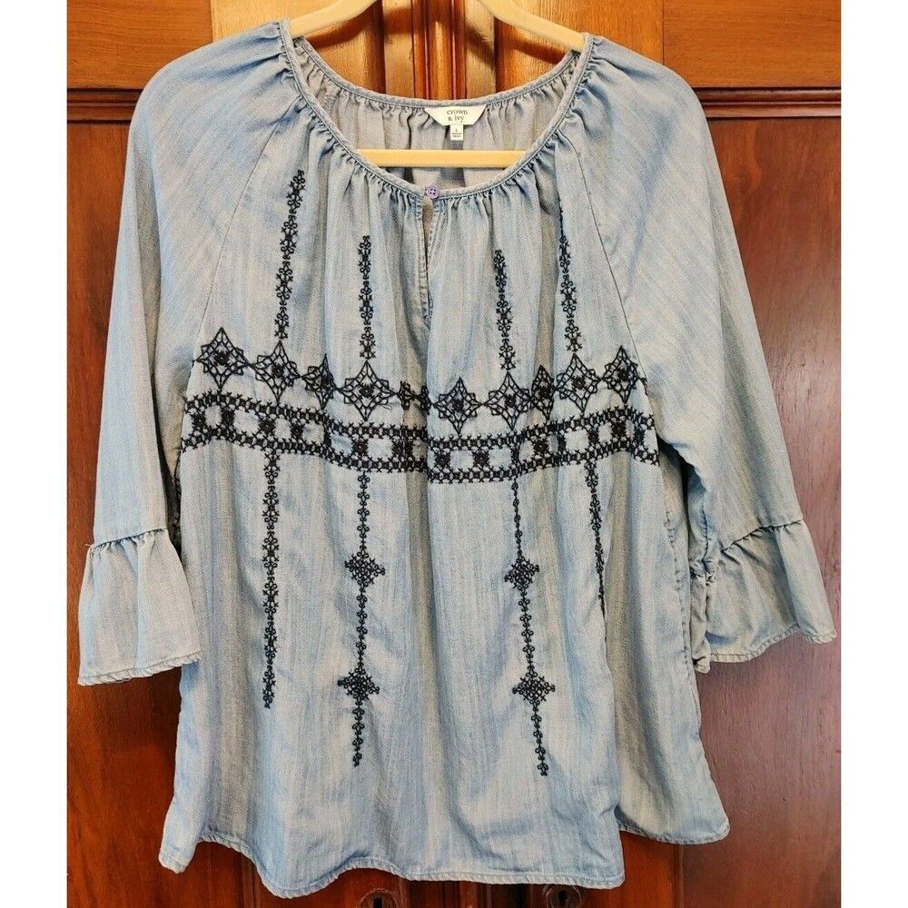 Crown & Ivy Chambray Denim Top Dark Blue Geometric Embroidery Detail Beautiful